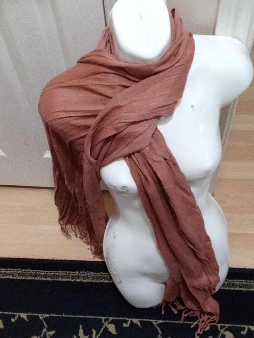 Lightweight Women's Scarf in Dusty Rose - Unbranded
